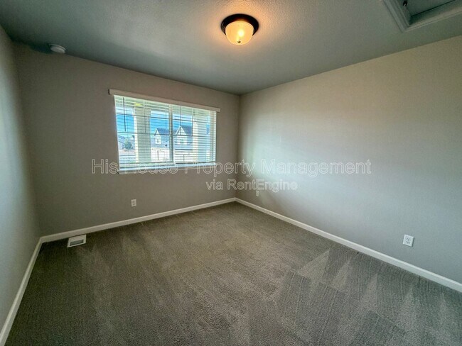 Building Photo - 2640 Brookstone Dr