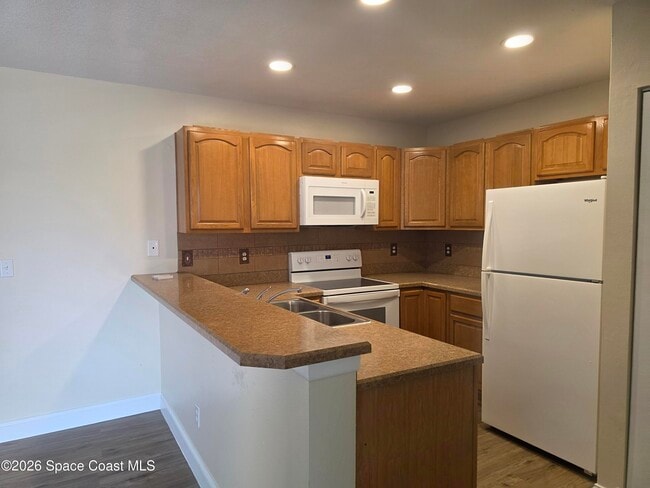 Building Photo - 1431 Sheafe Ave NE