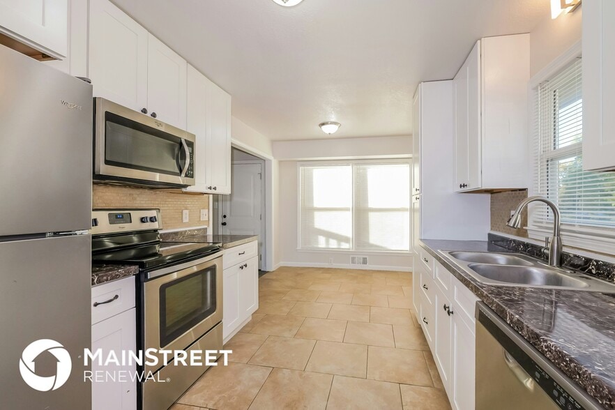 Building Photo - 7809 E 127 Terrace