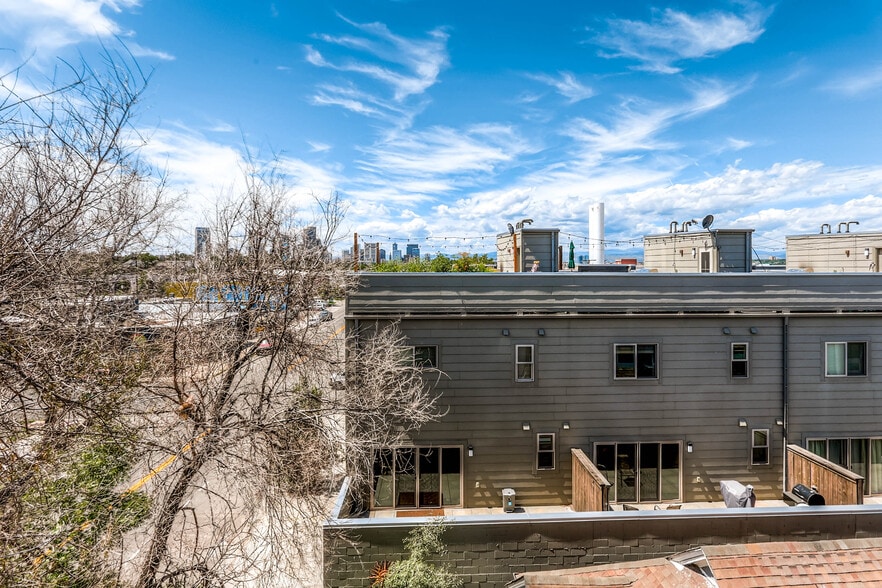 Building Photo - 3415 Larimer St