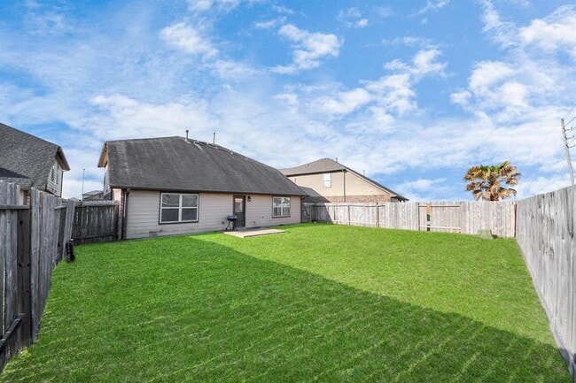 Building Photo - 18326 Trace Pointe Ln