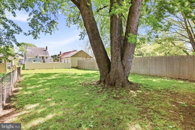 Building Photo - 54 Jefferson Ave