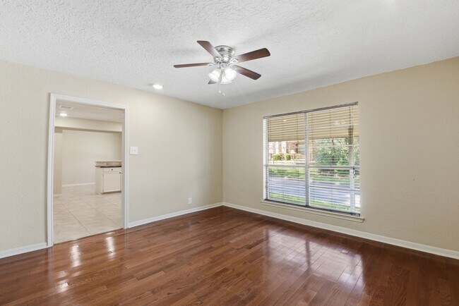 Building Photo - 9052 Zapata Way