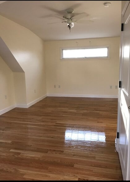 Building Photo - 19 Penniman Ter