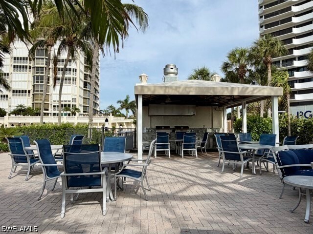 Building Photo - 4021 Gulf Shore Blvd N