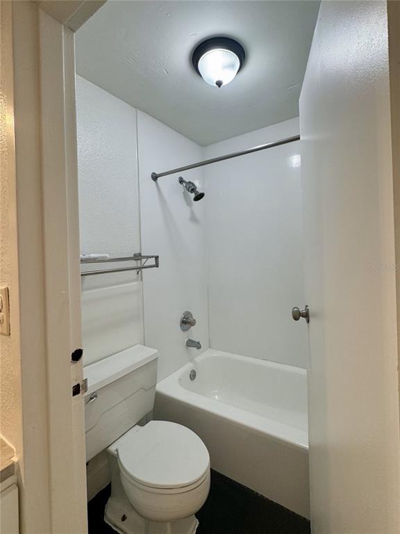 Building Photo - 7900 S Orange Blossom Trail