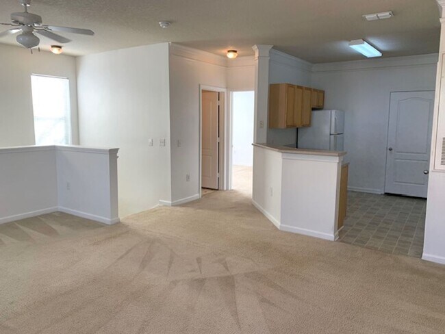 Building Photo - Condo for rent