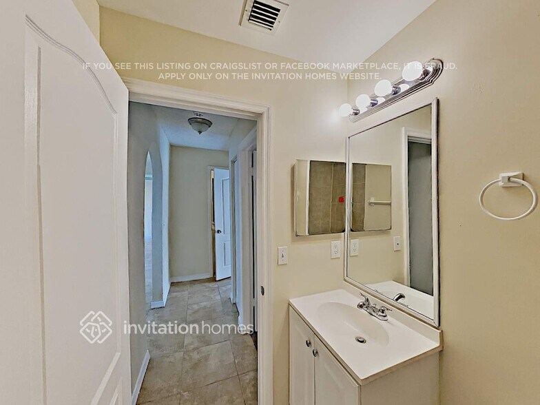 Building Photo - 21441 SW 88th Ave