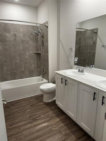 Building Photo - 2165 Barx Dr