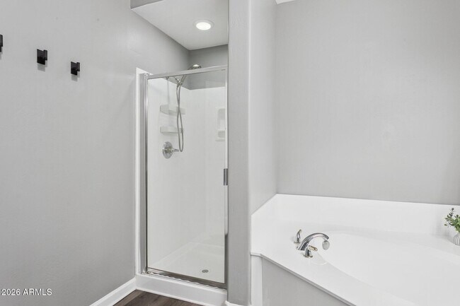 Building Photo - 14000 N 94th St