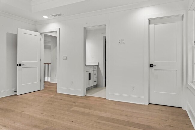 Building Photo - 1721 Osprey Poynte