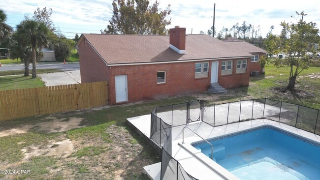 Building Photo - 607 N Star Ave