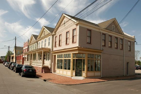 Building Photo - Green Street Apartments