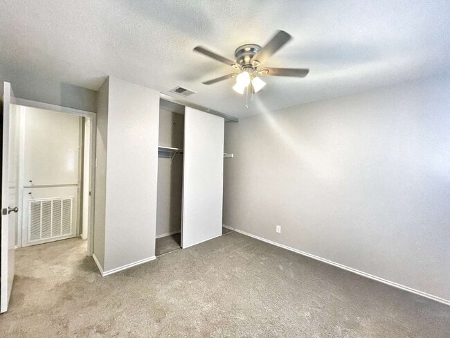 Building Photo - Spacious 2-Story Home – Move-In Ready!