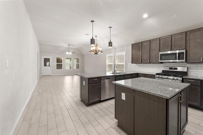 Building Photo - 15603 Eastern Meadowlark Wy