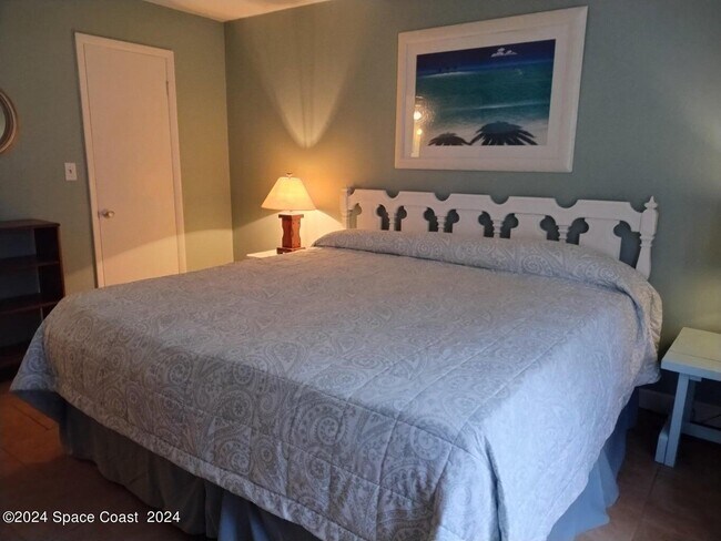 Building Photo - 311 Taylor Ave