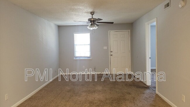 Building Photo - 1221 Grant St SE