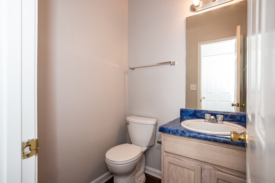 Building Photo - 3154 Lower Creek Dr