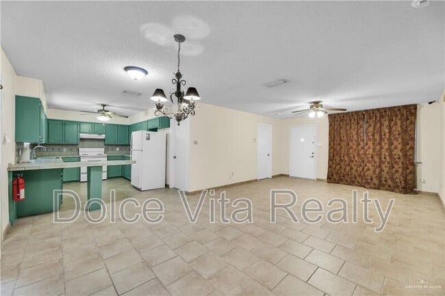 Building Photo - 1001 N 15th St