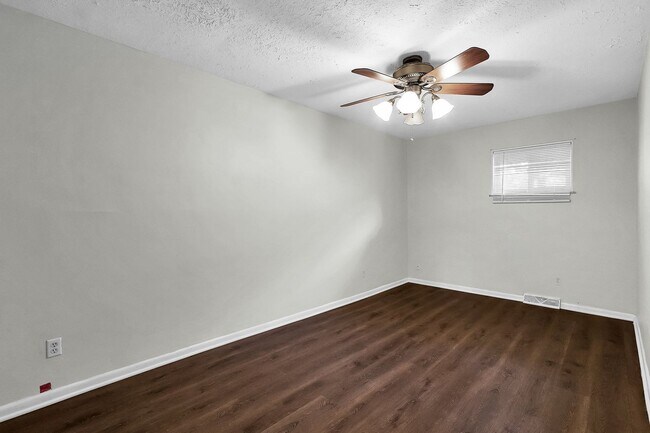 Building Photo - Affordable 3 Bedroom Home