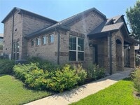 Building Photo - 7220 Wyoming Springs Dr