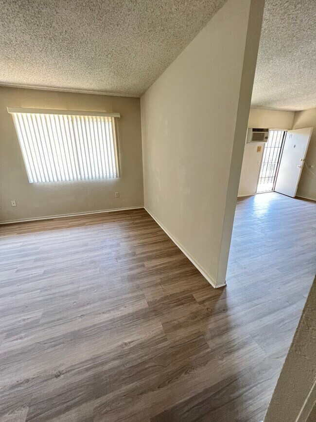 Building Photo - 8720 Burnet Ave