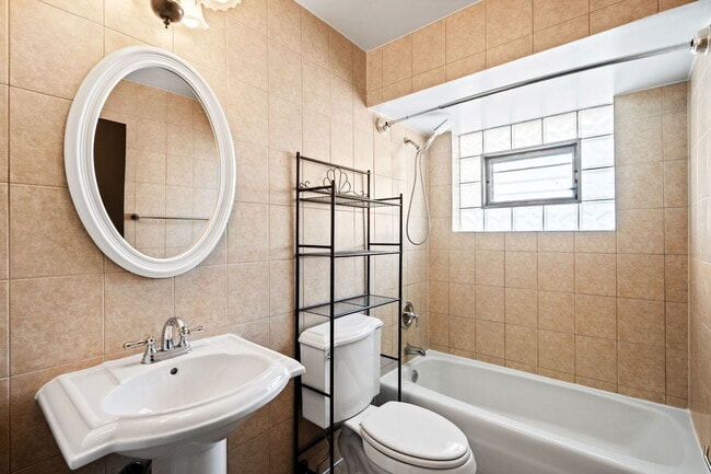 Building Photo - 2124 N Harlem Ave