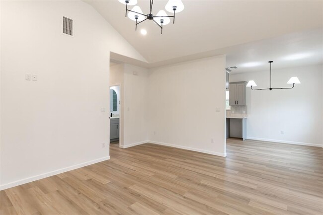 Building Photo - 508 Brown St