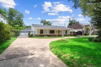Building Photo - 1328 Bingle Rd