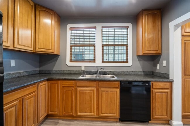 Building Photo - 2672 77th Ave