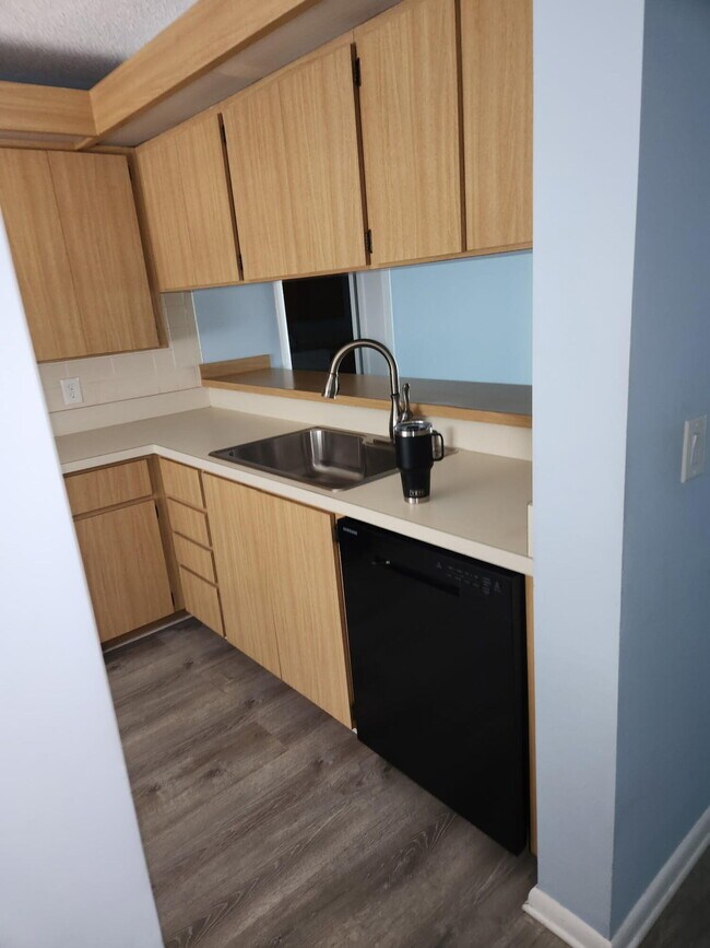 Building Photo - 101 Ocean Bluffs Blvd