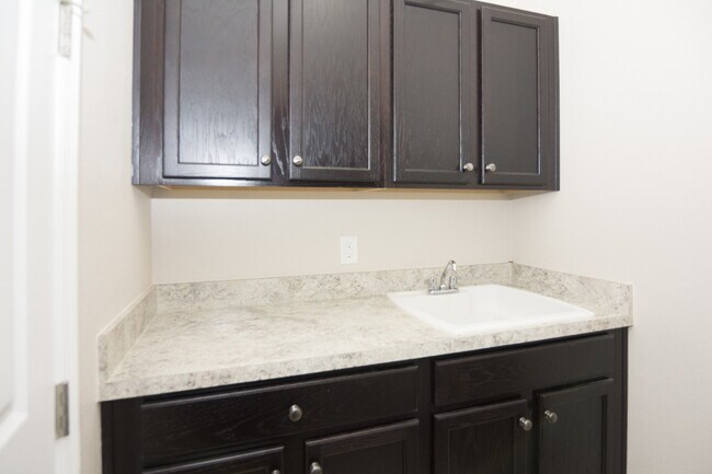 Building Photo - BEAUTIFUL LAKE VIEW AND CORNER LOT HOME WI...