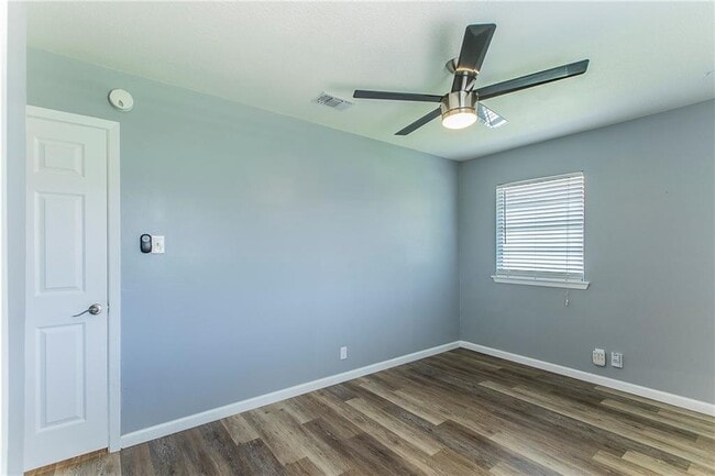 Building Photo - 1171 Angelina St