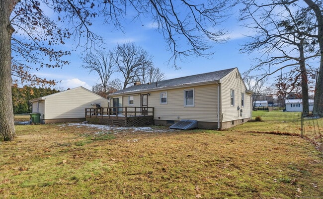 Building Photo - 269 Great Swamp Rd