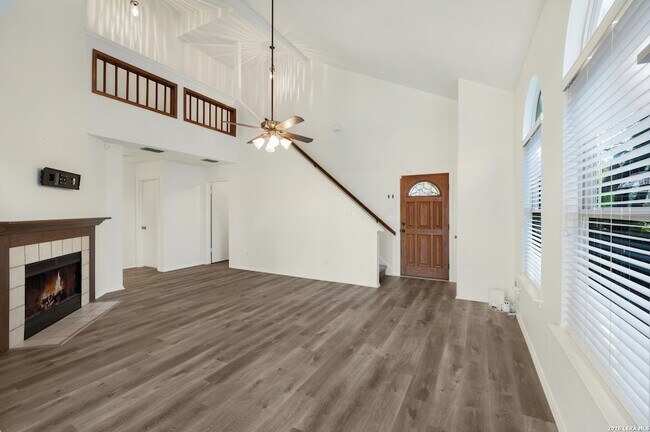 Building Photo - 9135 Jean Verte