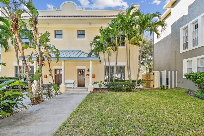 Building Photo - 509 S Willow Ave