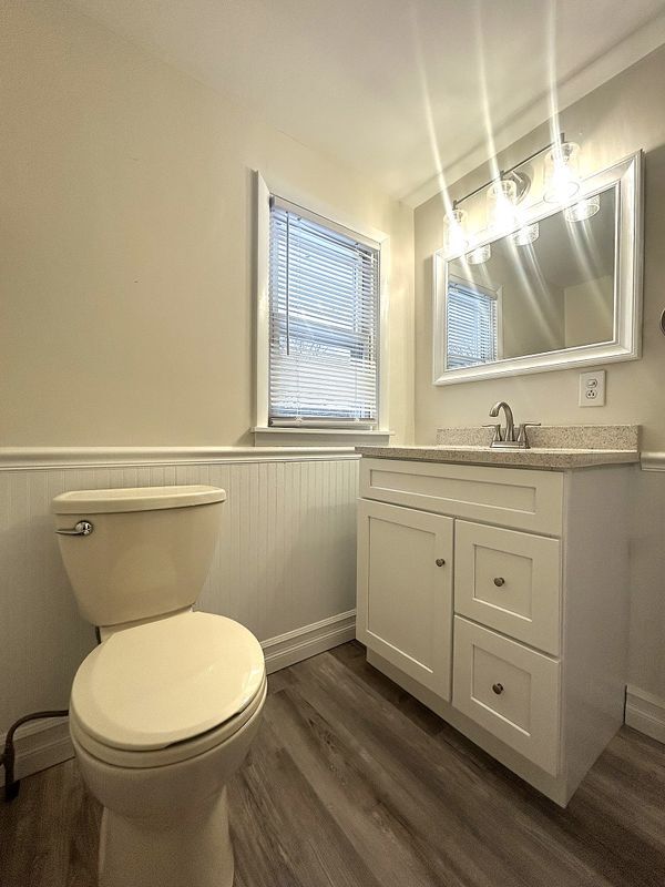 Building Photo - 3 Wills Dr