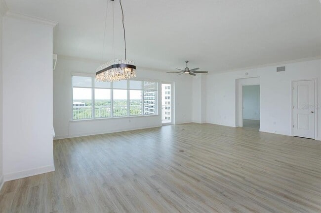 Building Photo - 100 S Eola Dr