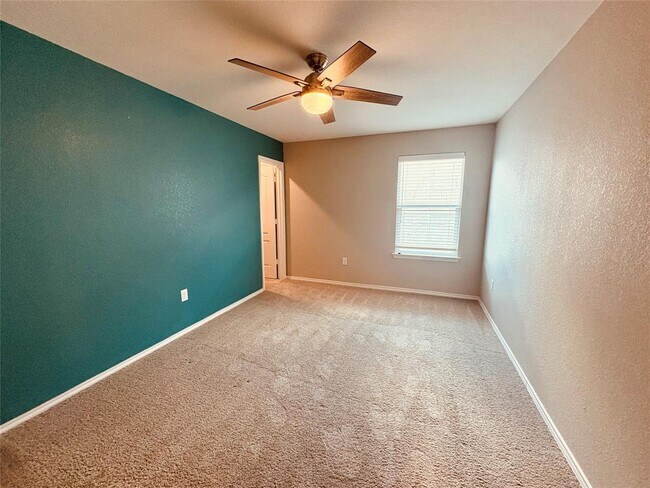 Building Photo - 301 Espresso Dr