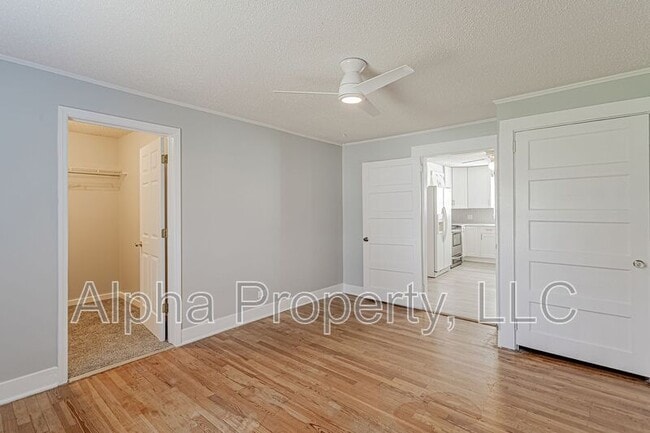 Building Photo - 407 Cedar Lane Rd