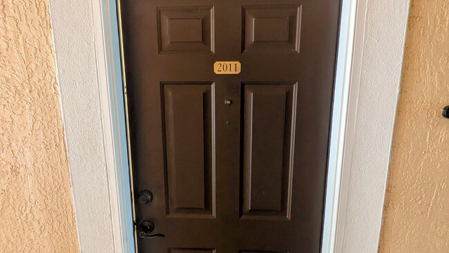 Building Photo - ANNUAL UNFURNISHED GROUND FLOOR CONDO 3 BE...