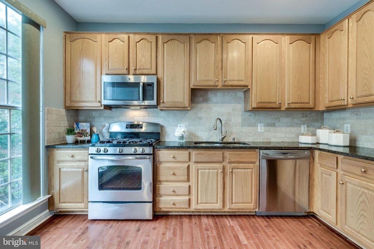 Building Photo - 6034 Ricketts Walk