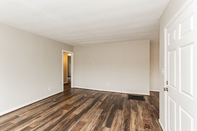 Building Photo - 6121 Court M