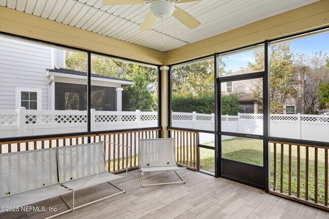 Building Photo - 92 Fernbrook Dr