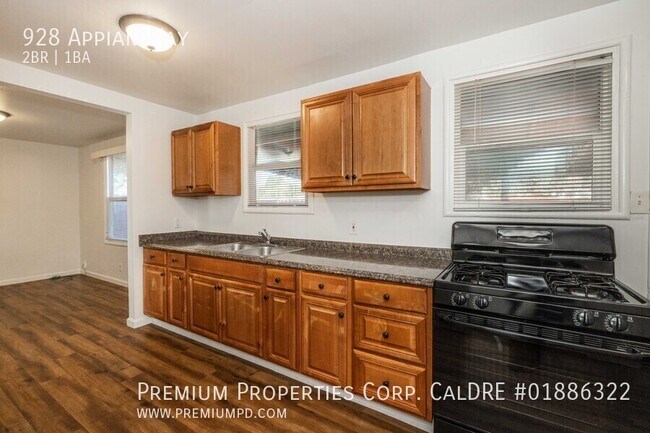 Building Photo - 928 Appian Way