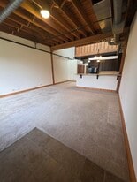 Building Photo - 270 Hutchins Ct