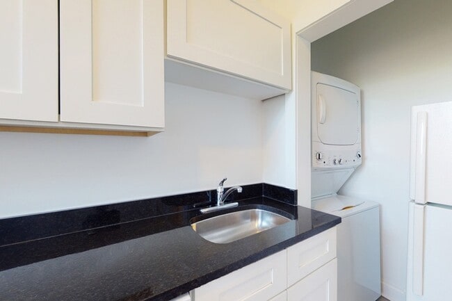 Floorplan - 5401-5403 S. Woodlawn Avenue