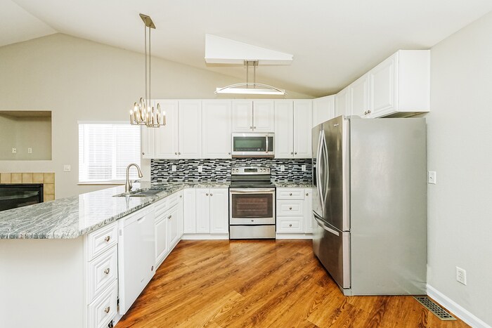 Building Photo - 4814 Pathfinder Dr