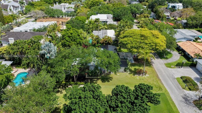 Building Photo - 7830 SW 53rd Pl