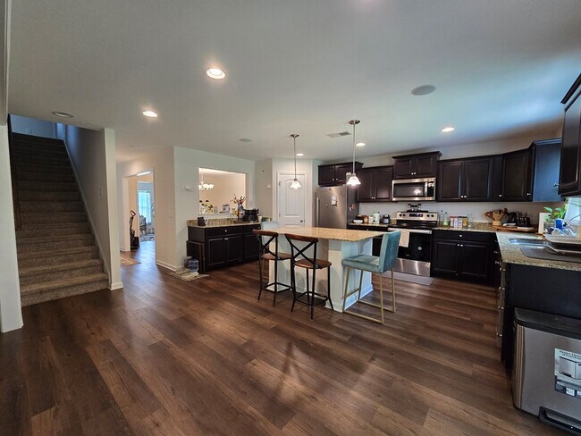 Building Photo - 165 Whitetail Cir